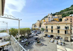 ELEONORA'S HOUSE Minori Main Square
